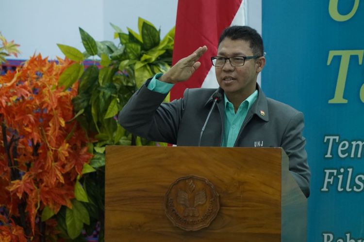 Wakil Rektor Bidang Kemahasiswaan dan Alumni UNJ Abdul Sukur dalam program Rumah Kebangsaan dan Peradaban yang digelar pada 30 November 2022 di Kampus UNJ, Jakarta.