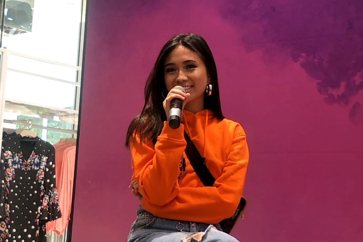 Niki Zefanya dalam jumpa pers Launching Brand Ambasador Guess di Central Park, Grogol, Jakarta Barat, Kamis (19/9/2019).