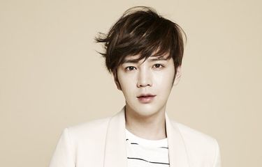 Aktor dan penyanyi asal Korea Selatan Jang Geun Suk