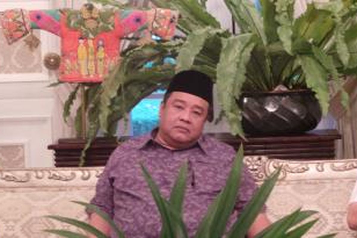 Ketua fraksi Partai Nasdem DPRD DKI Bestari Barus saat menghadiri buka puasa bersama DKI-DPRD, di rumah dinas gubernur, Jalan Taman Suropati Nomor 7, Menteng, Jakarta, Kamis (9/7/2015). 