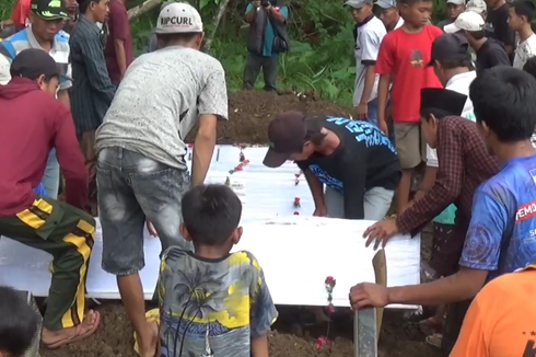 PMI Asal Lumajang dan Dua Anaknya Tewas Terseret Banjir di Malaysia