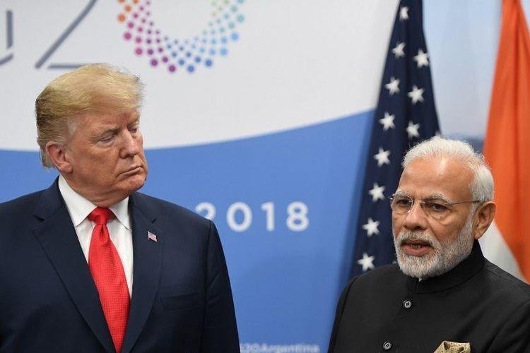 Presiden Amerika Serikat Donald Trump dan Perdana Menteri India Narendra Modi saat bertemu di KTT G20 di Buenos Aires, Argentina, pada 30 November 2018.