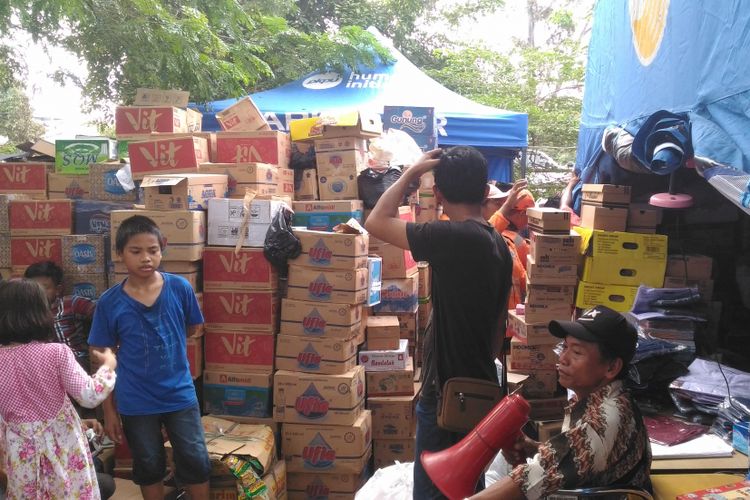 Warga korban kebakaran di Pondok Bambu dan Cipinang Muara, Jakarta Timur, Rabu (23/5/2018)