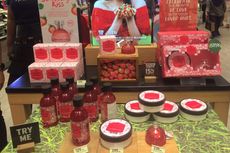 Wewangian Kombinasi Stroberi dan Cherry Blossom dari Body Shop