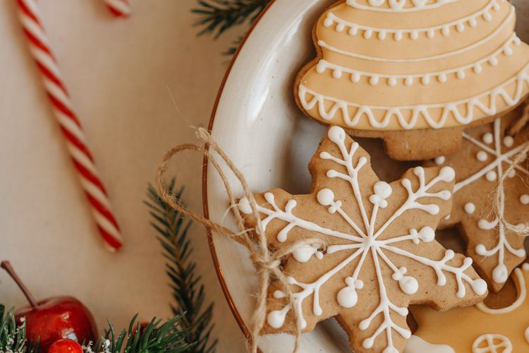Kue jahe alias gingerbread adalah salah satu menu wajib yang disajikan saa Natal