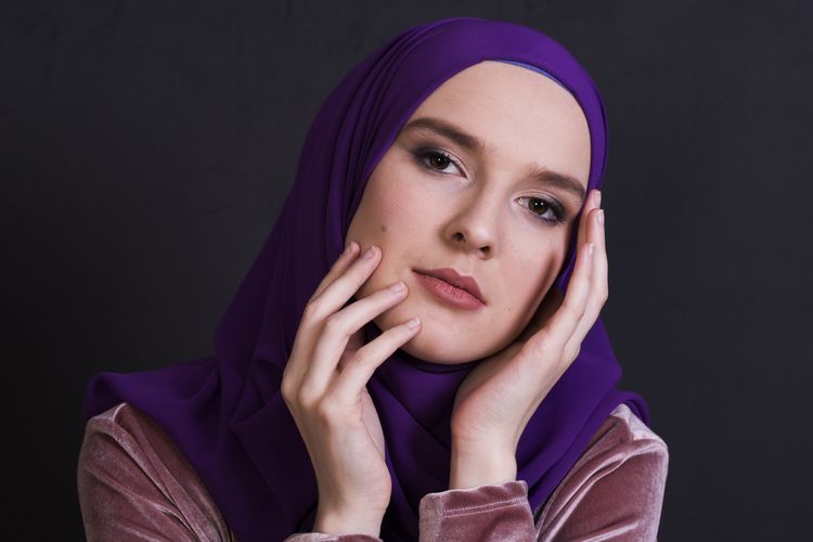 8 Tips Complexion Flawless untuk Lebaran, Ringan dan Anti Cakey