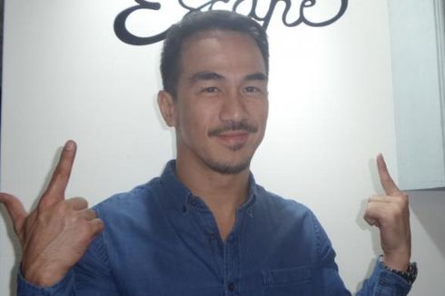 Joe Taslim Paling Suka yang Tak Sadar Kamera