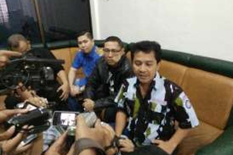 Dua pimpinan organisasi kepemudaan, Pemuda Pancasila (PP) dan Ikatan Pemuda Karya (IPK) di Medan mengimbau seluruh kadernya untuk menahan diri pasca bentrokan