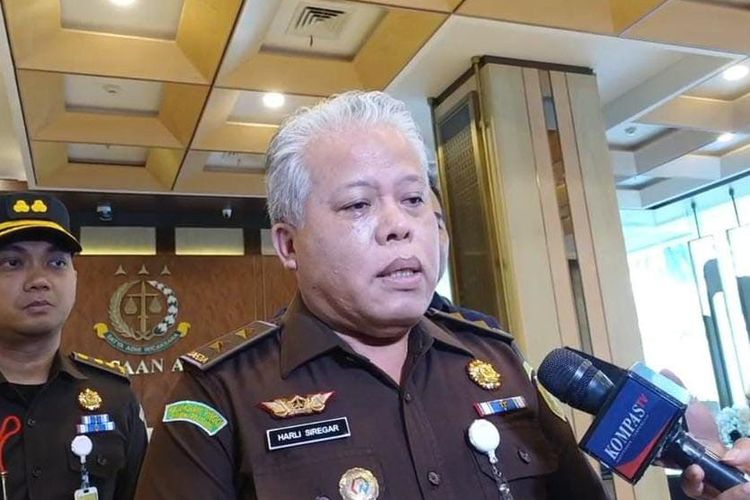 Kejagung Limpahkan 9 Tersangka Kasus Impor Gula ke Kejari Jakpus 