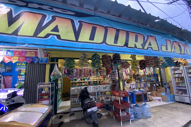 Kenapa Warung Madura Bisa Buka 24 Jam? Ternyata Ini Cara Mereka Istirahat