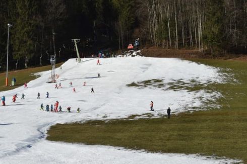 Perubahan Iklim Bikin Jalur Turnamen Ski di Ceko Lebih Pendek