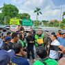 Driver Ojol Keluhkan Kenaikan BBM ke Balai Kota Surabaya, Eri Cahyadi Beri Pekerjaan