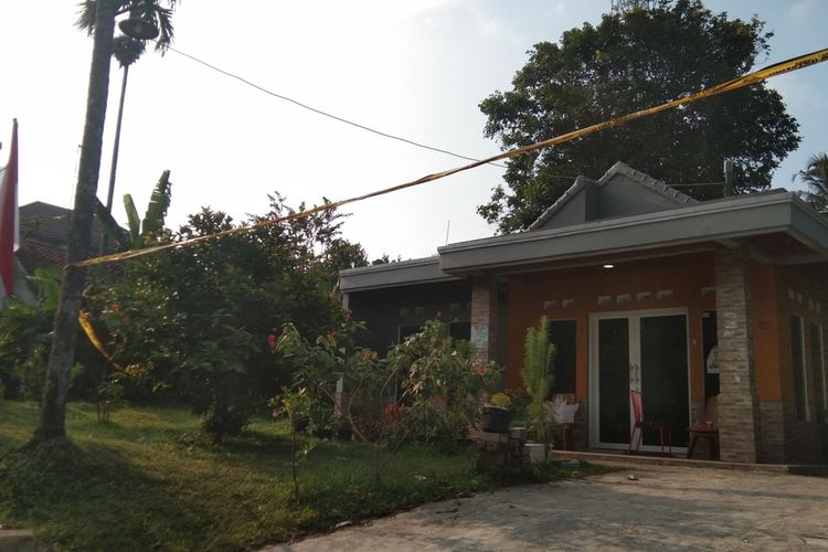 Rumah Tuti Suhartini dan Amalia Mustika Ratu, korban pembunuhan di Kampung Ciseuti Desa Jalan Cagak Kecamatan Jalan Cagak Kabupaten Subang.