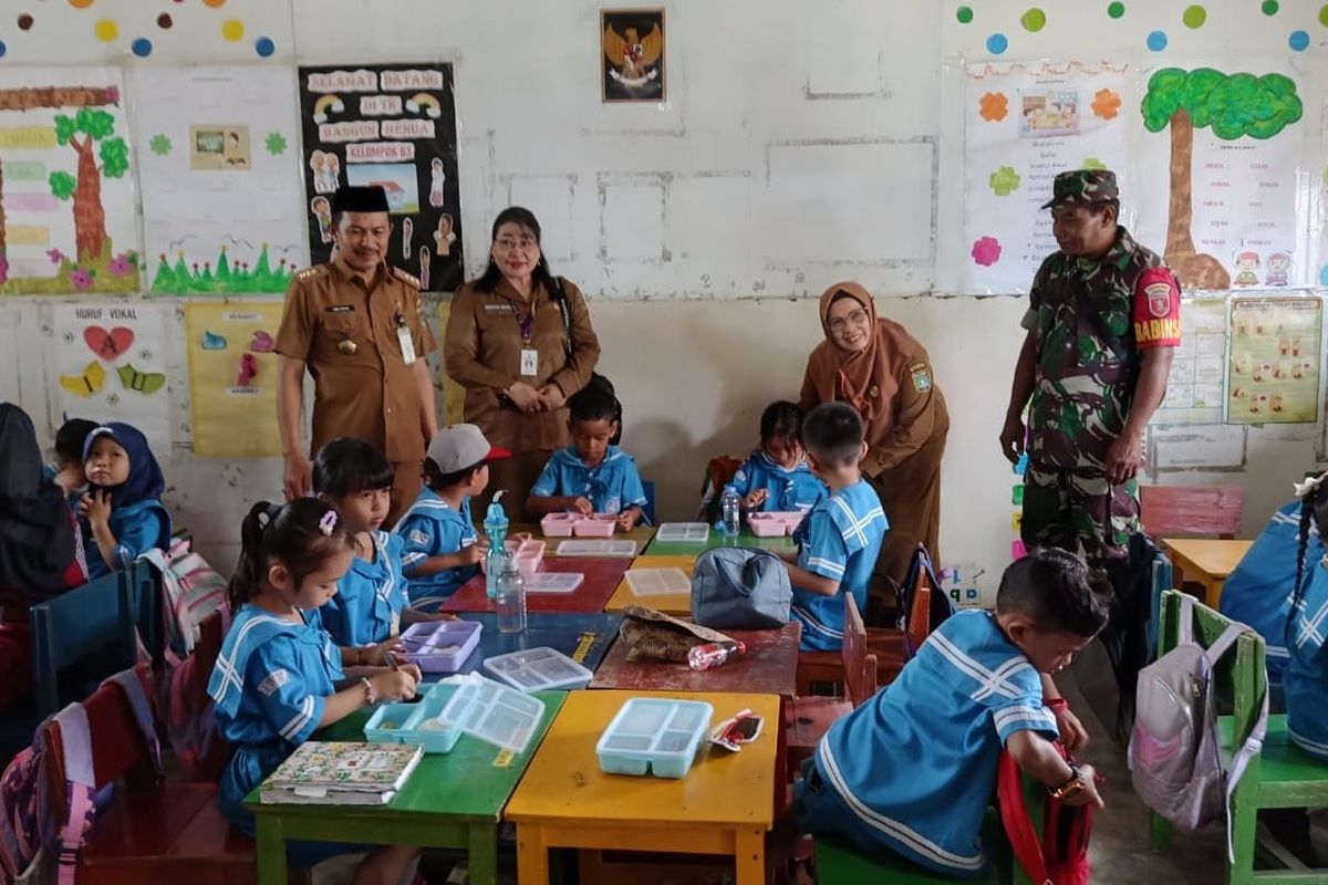 Keterbatasan Ompreng Jadi Tantangan Makan Bergizi Gratis di Tanah Bumbu Kalsel