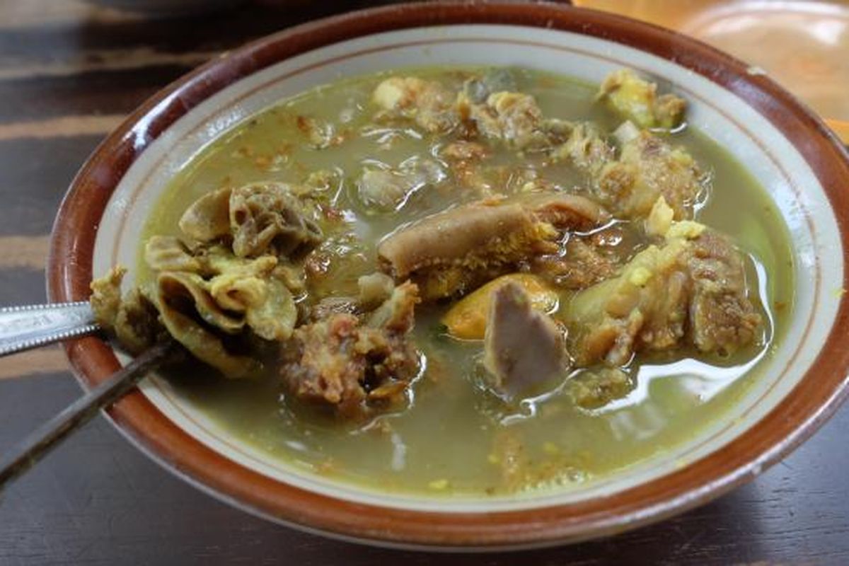 Tengkleng kambing Mbak Diah, Solo.