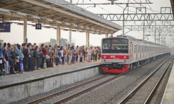 Pastikan Layanan PSO Jangkau Masyarakat, Commuter Line Hampir Layani 308 Juta Pengguna Sepanjang 2024  