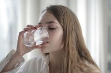 Bolehkah Penderita Penyakit Ginjal Banyak Minum Air? Ini Penjelasannya