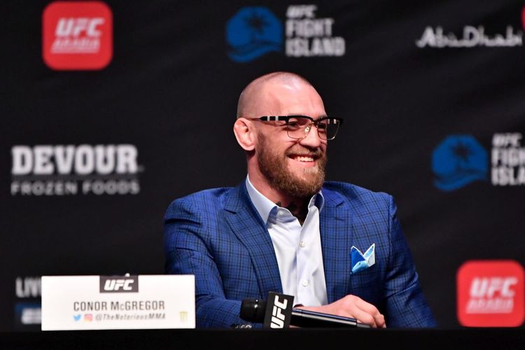 Bintang UFC, Conor McGregor, berbicara kepada media pada acara konferensi pers jelang UFC 257 di Fight Island, Abu Dhabi, Uni Emirat Arab, pada 21 Januari 2021.