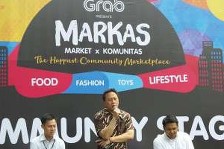 Kiri-kanan: Andrew Darwis, Founder Kaskus; Triawan Munaf, Kepala Bekraf; dan Ery Erlangga, Presdir Dyandra Promosindo di acara pembukaan MARKAS 2016 di Senayan, Jakarta, Sabtu (28/5/2016).