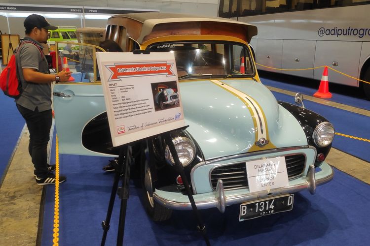 Oplet Morris Mini 100 di pameran Indonesia Classic 