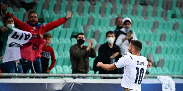 Patrick Cutrone melakukan selebrasi usai mencetak gol dalam laga perempat final Euro U21 2021 antara Portugal vs Italia di Stadion Stozice Ljubljana, Slovenia, 31 Mei 2021. Terkini, Cutrone membawa Como promosi ke Serie A dan meraih gelar pemain terbaik Serie B 2023-2024.  