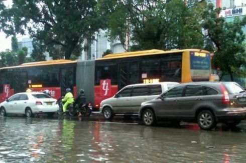 Banjir, PLN Padamkan 57 Gardu Listrik di Jakarta