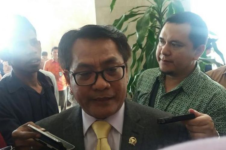 Anggota Komisi III DPR RI John Kennedy Aziz saat ditemui di Kompleks Parlemen, Senin (5/10/2015)