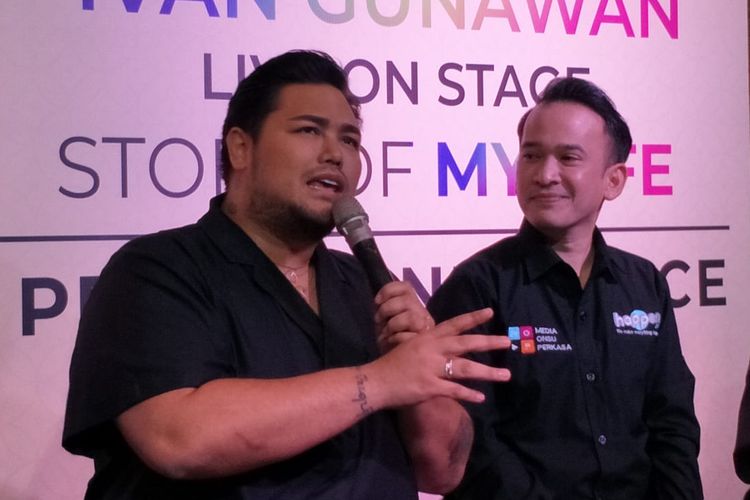 Ivan Gunawan dan Ruben Onsu dalam jumpa pers Ivan Gunawan Live On Stage, Story Of My Life di kawasan Kebayoran Baru, Jakarta Selatan, Rabu (26/6/201