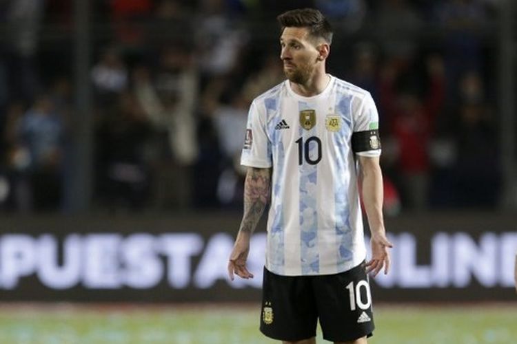 Ekspresi penyerang timnas Argentina Lionel Messi dalam pertandingan Kualifikasi Piala Dunia 2022 melawan Brasil, Rabu (17/11/2021) pagi.