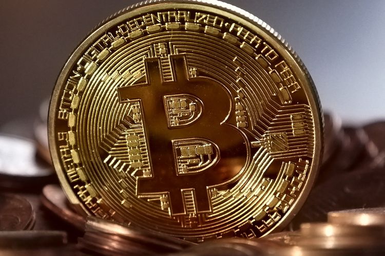 bitcoin mainai su mažiausiais mokesčiais ar Kinija uždraudė kriptovaliutą