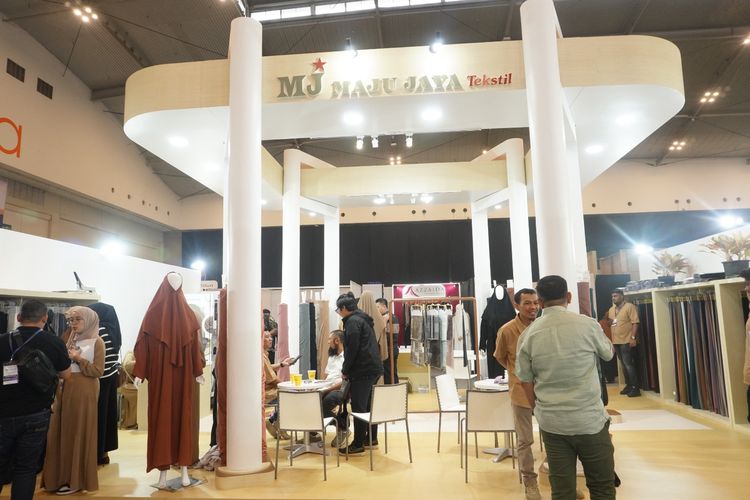 Maju Jaya Tekstil meluncurkan berbagai produk baru yaitu kain anti UV dengan UV Cut lebih dari 30 persen di ajang Halal Fair & HIITS 2023