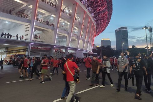 Pertandingan Indonesia Vs Vietnam Piala AFF 2022 Selesai, Pengendara Antre Keluar Kawasan GBK