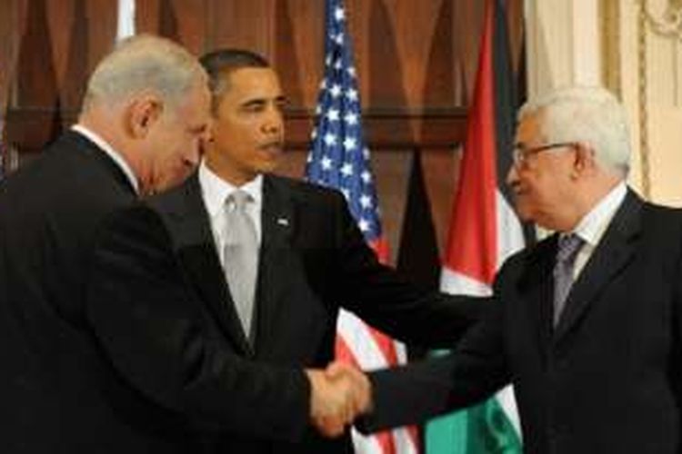 Dari kiri ke kanan: Perdana Menteri Benjamin Netanyahu, Presiden AS Barack Obama dan Presiden Palestina President Mahmoud Abbas selama pertemuan trilateral di New York, AS, 22 September 2009.