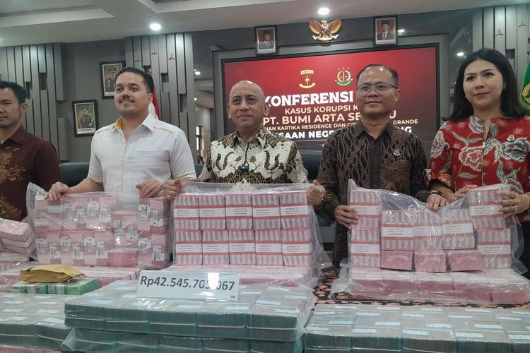 Diduga Terima Dana Korupsi KPR Rp 1,4 M, Pegawai Bank BUMN Karawang Jadi Tersangka