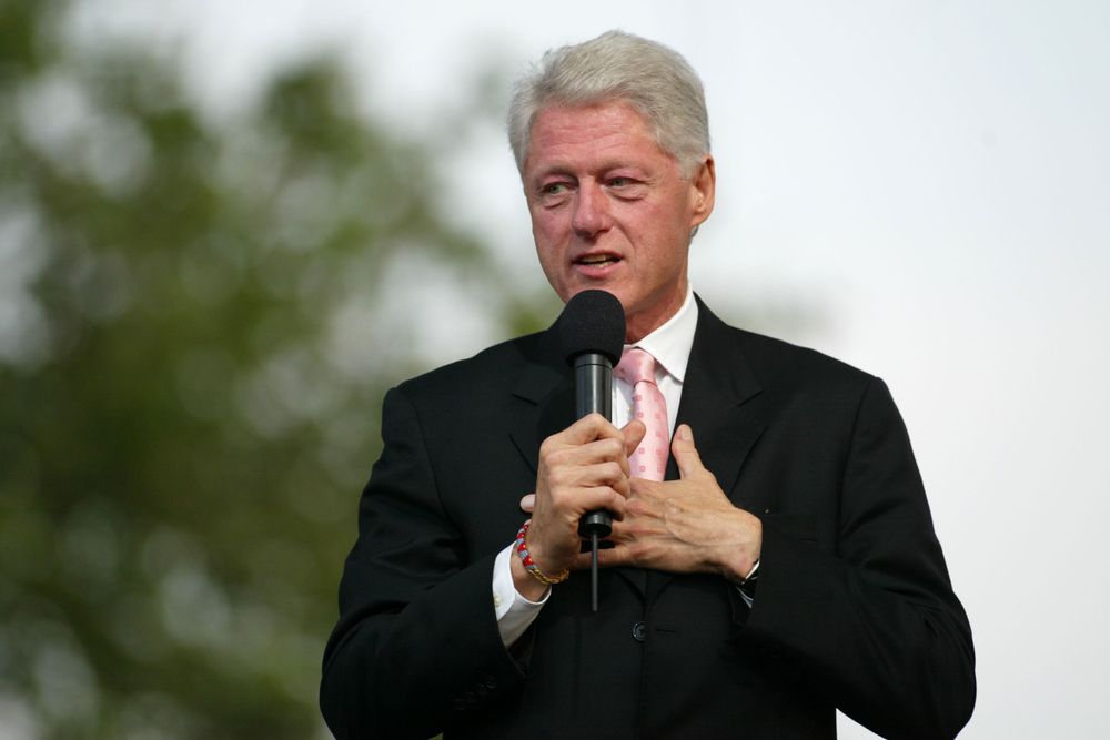 Pada 1996, Al Qaeda Berencana Bunuh Bill Clinton di Filipina