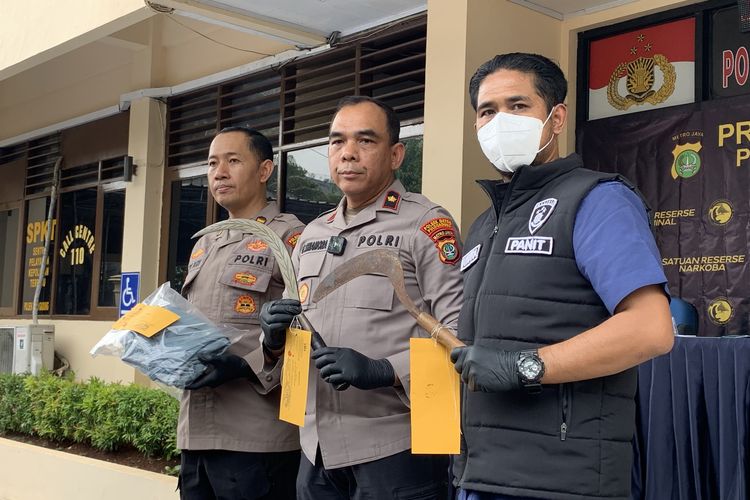 Kronologi Begal di Pulogadung Jaktim: Pepet Korban, Tersungkur Ditabrak Saksi