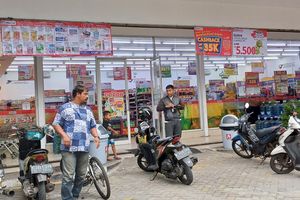 DPRD DKI Usul Juru Parkir Liar di Minimarket Dibina dan Dilegalkan