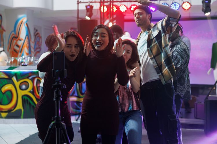 Gen Z Malaysia Minta Anak-anak Dilarang Main Medsos, Alasannya Pengalaman Pribadi