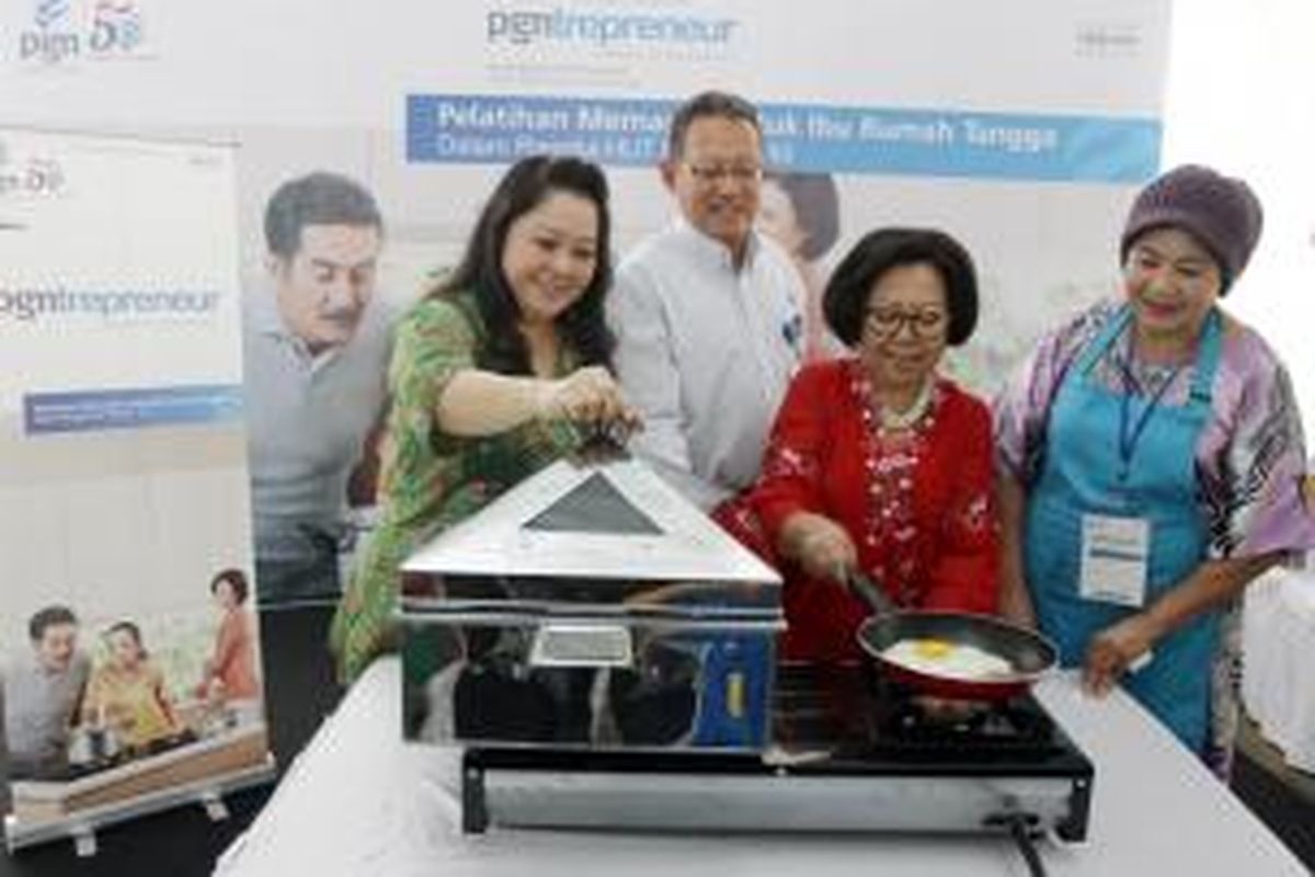 Pelatihan memasak kepada ibu rumah tangga sebagai bagian dari PGNtrepreneur, untuk mendorng lahirnya wirausaha-wirausaha baru khususnya di bisnis kuliner.