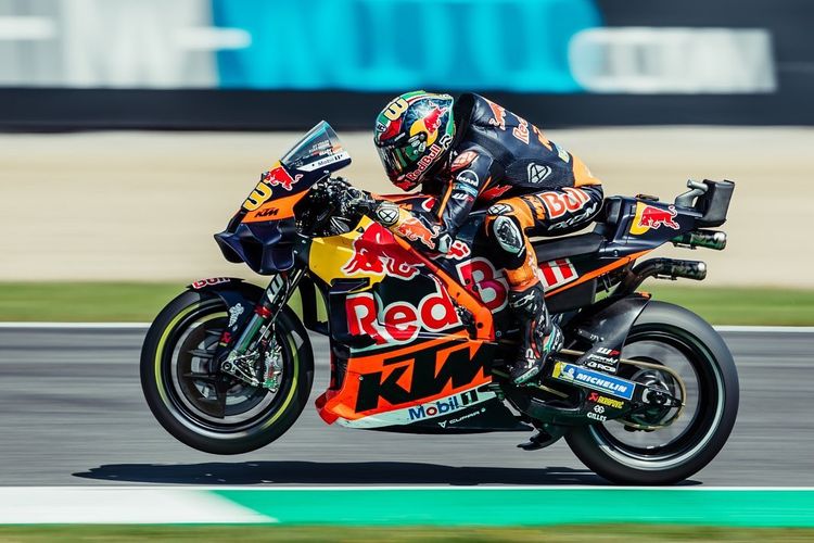 Brad Binder saat berlaga pada MotoGP Italia 2023