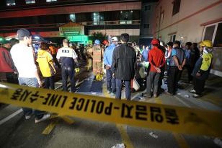 Sebuah rumah sakit yang khusus merawat kaum sepuh di Jangseong, Korea Selatan, terbakar pada Rabu (28/5/2014) dini hari. Setidaknya 21 orang meninggal. 