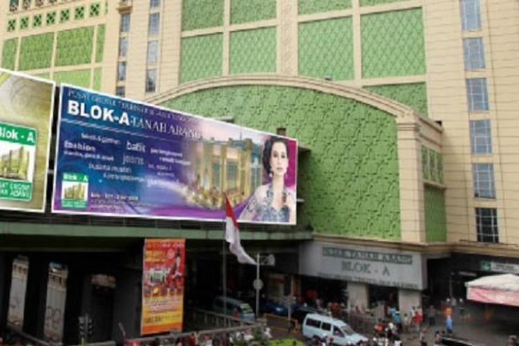 Pasar Tanah Abang berpotensi dikembangkan sebagai pasar modern tanpa meninggalkan akar tradisional berupa aktifitas transaksi tawar menawar.