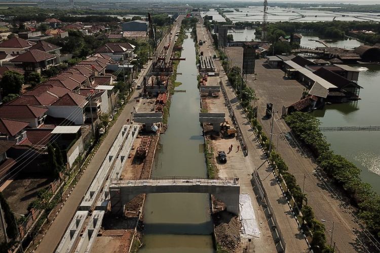  Jalan Layang Akses Bandara Jenderal Ahmad Yani Semarang.