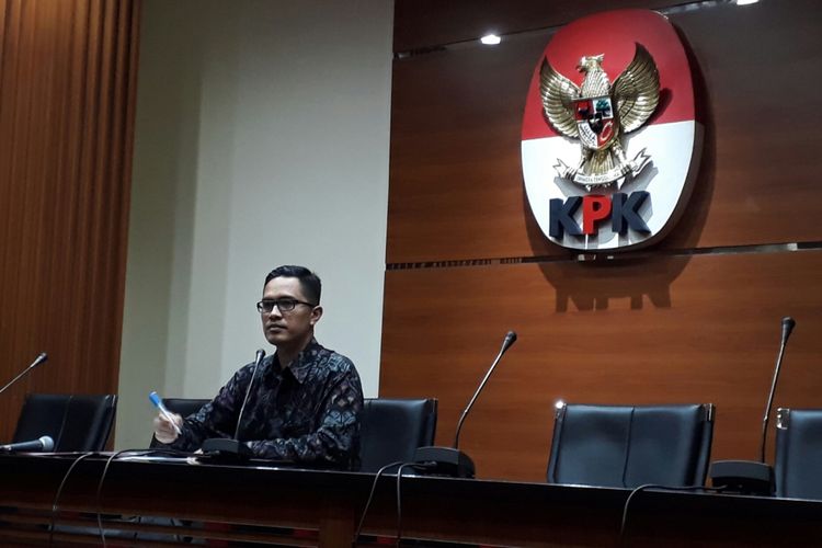 Juru Bicara KPK Febri Diansyah di Gedung KPK, Kuningan, Jakarta, Senin (10/7/2017)