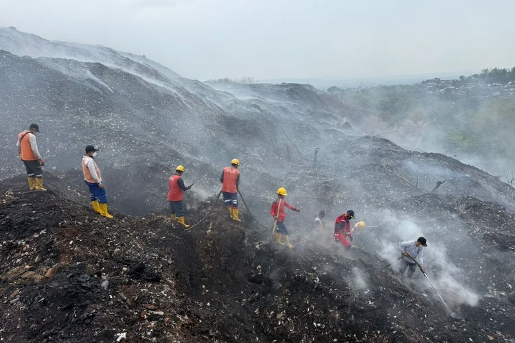 Polisi Bantah Dugaan TPA Supit Urang Malang Terbakar untuk Pembukaan Lahan Jeruk