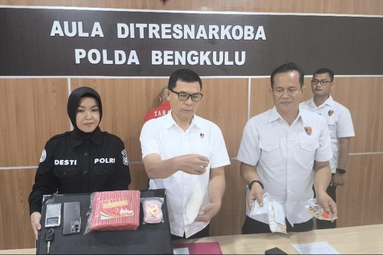 Sempat Mondar-mandir Sebelum Ditangkap, Kurir Paket 1,3 Kg Sabu di Bengkulu Ternyata Residivis