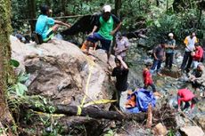 Batu Giok 20 Ton Segera Dipindahkan dari Hutan Lindung