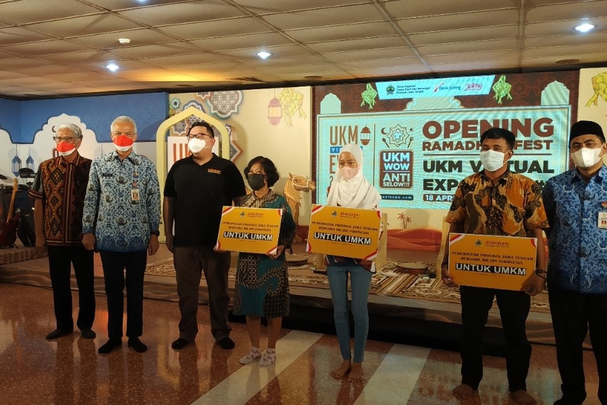 MR.DIY Indonesia salurkan bantuan peralatan rumah tangga untuk mendukung UMKM di Jawa Tengah