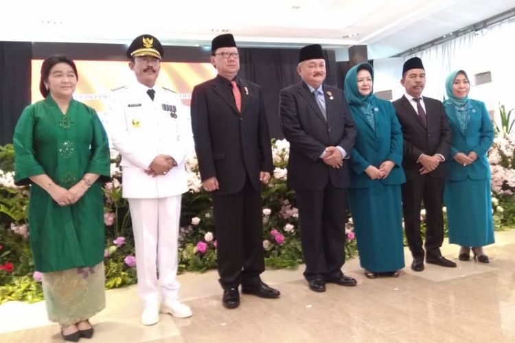 Mendagri Tjahjo Kumolo usai melantik Pj Gubernur Sumsel Hadi Prabowo di Griya Agung Palembang, Sumatera Selatan, Jumat ( 21/9/2018). Pelantikan Hadi Prabowo sebagai Pj Gubenur, setelah Alex Noerdin mundur dari jabatan karena mengikuti Pileg 2019 nanti.