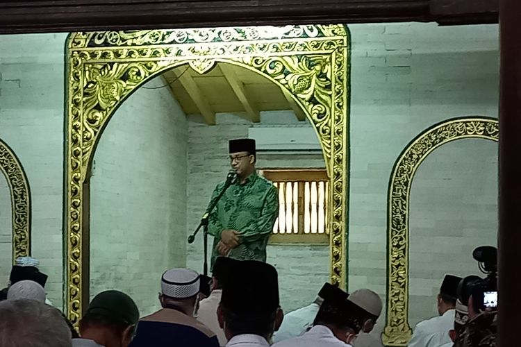 Anies saat sambutan ke Jemaah Masjid Gedhe Kauman, Yogyakarta, Kamis (8/4/2022)